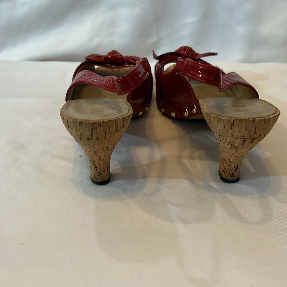 Red Heels - Picture 4 of 5
